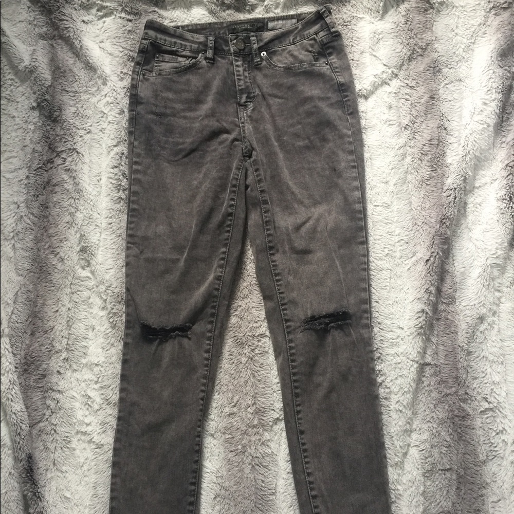 Distressed Gray Skinny Jeans